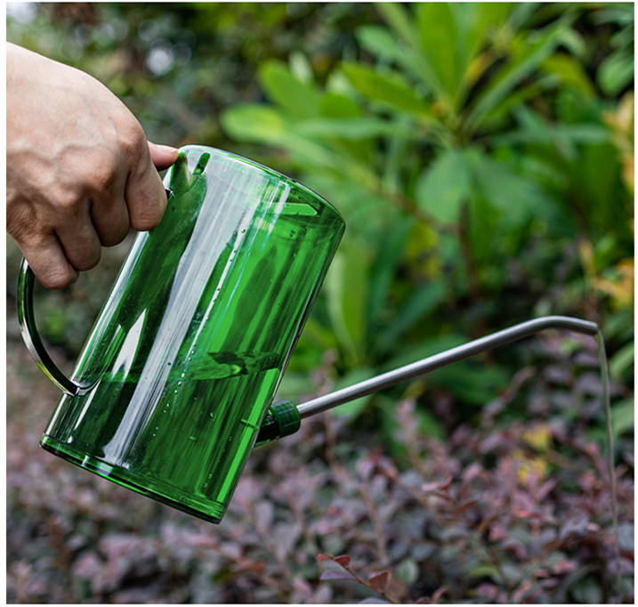 Long-Spout Watering Can — Green